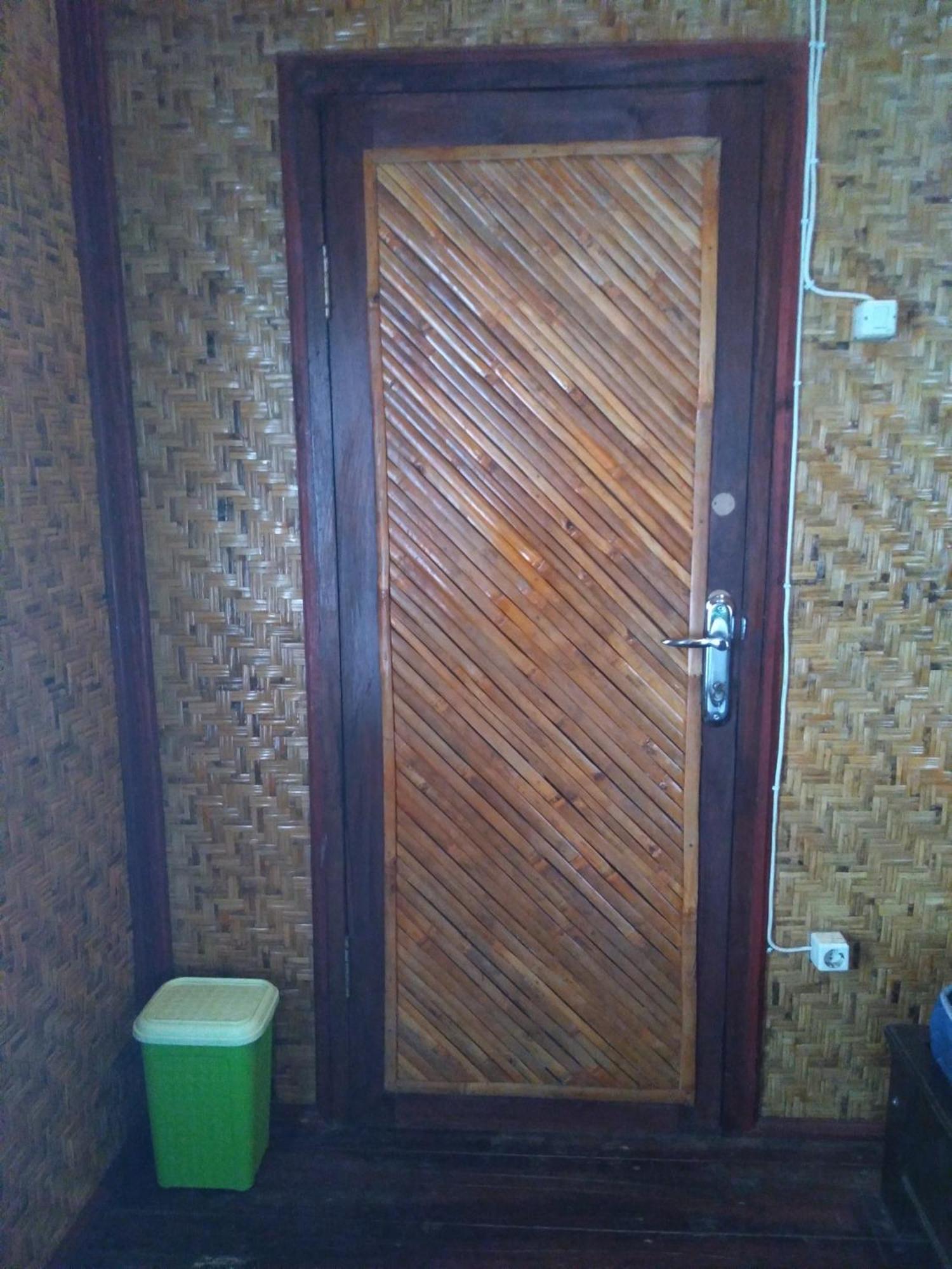 Hotel Lima Bintang Gili Trawangan Camera foto