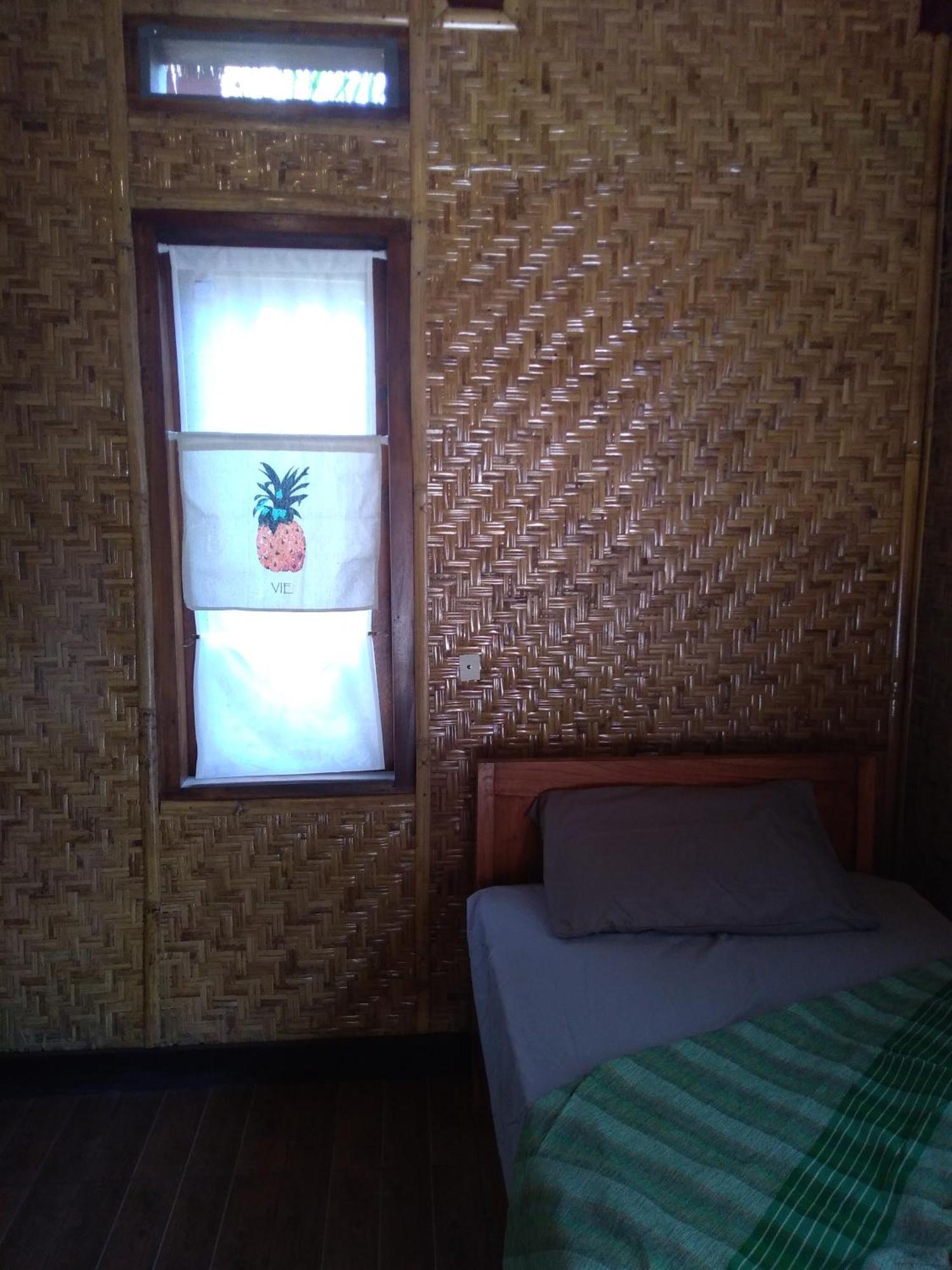 Hotel Lima Bintang Gili Trawangan Camera foto
