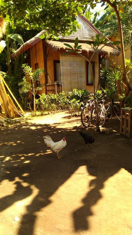 Hotel Lima Bintang Gili Trawangan Esterno foto