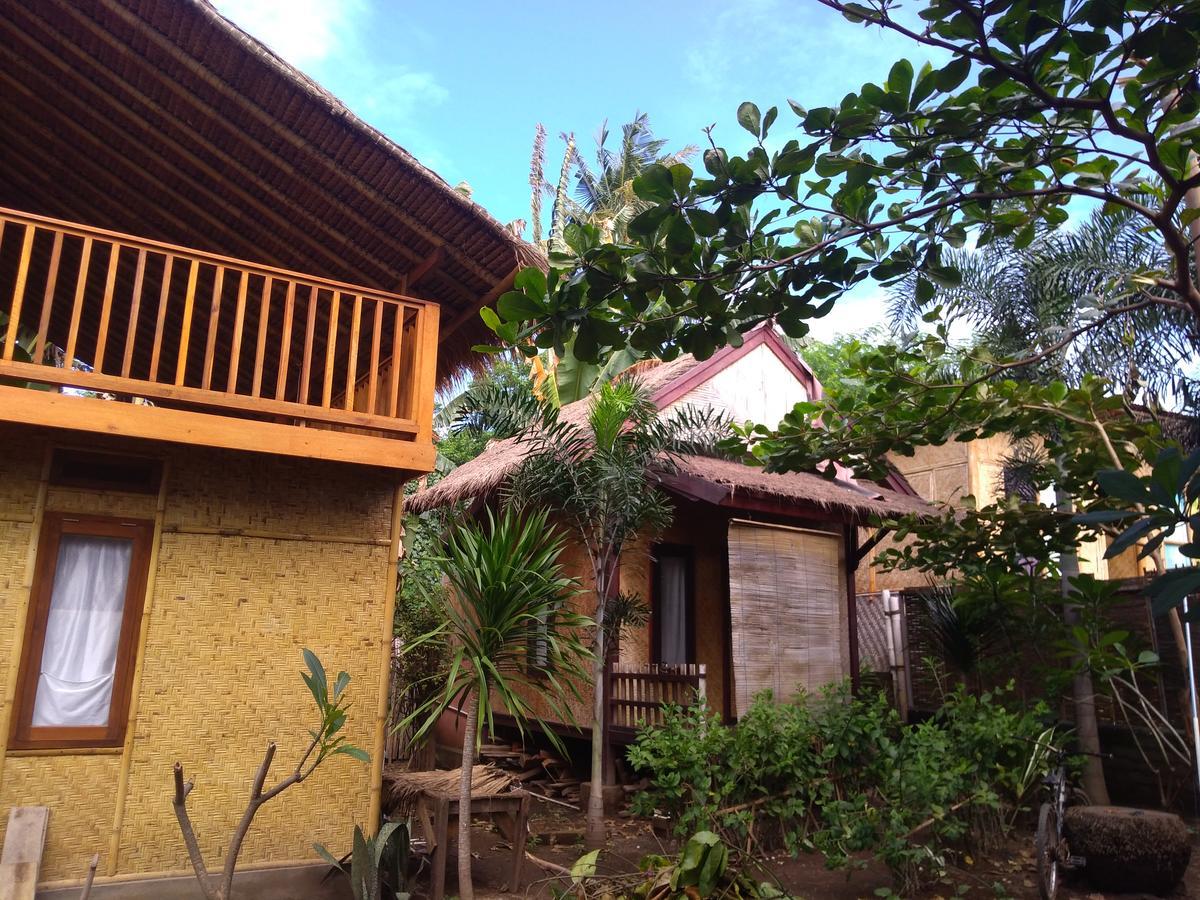 Hotel Lima Bintang Gili Trawangan Esterno foto