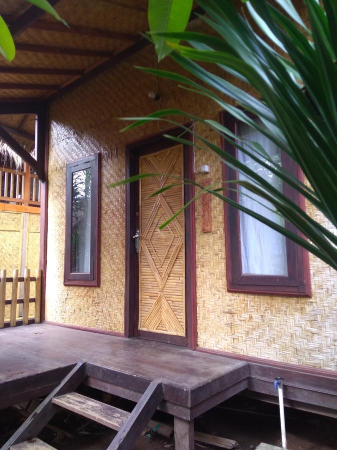 Hotel Lima Bintang Gili Trawangan Esterno foto