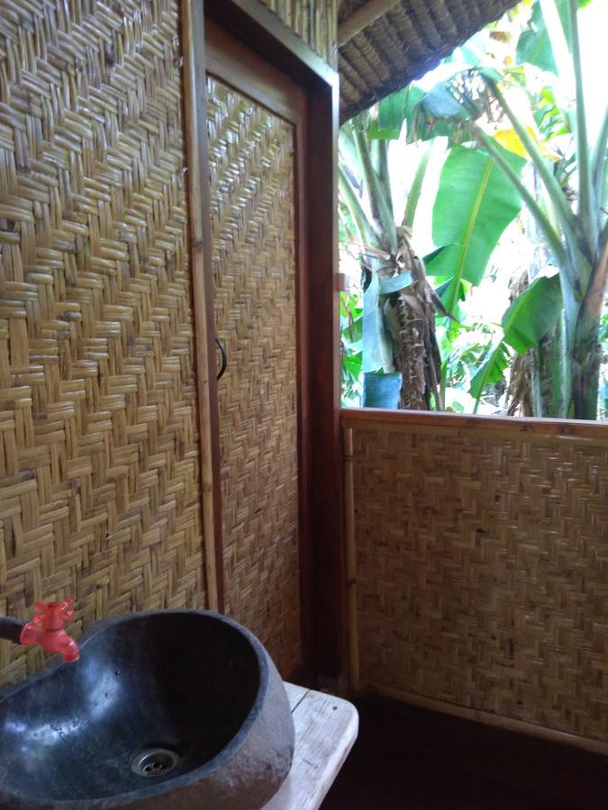 Hotel Lima Bintang Gili Trawangan Esterno foto